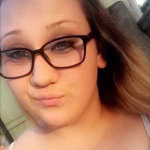 Meet your Posher, Lacey